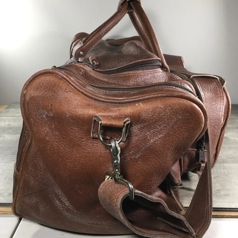 Vintage Brown Bullhide Leather Duffel Duffle Gym Travel Weekender Bag Pack